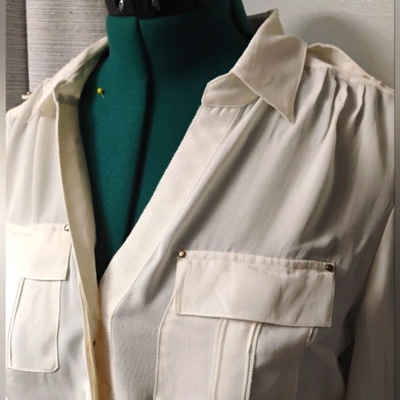 White House Black Market Long Sleeved Silk Bouse, Sz 8 - Picture 3 of 11